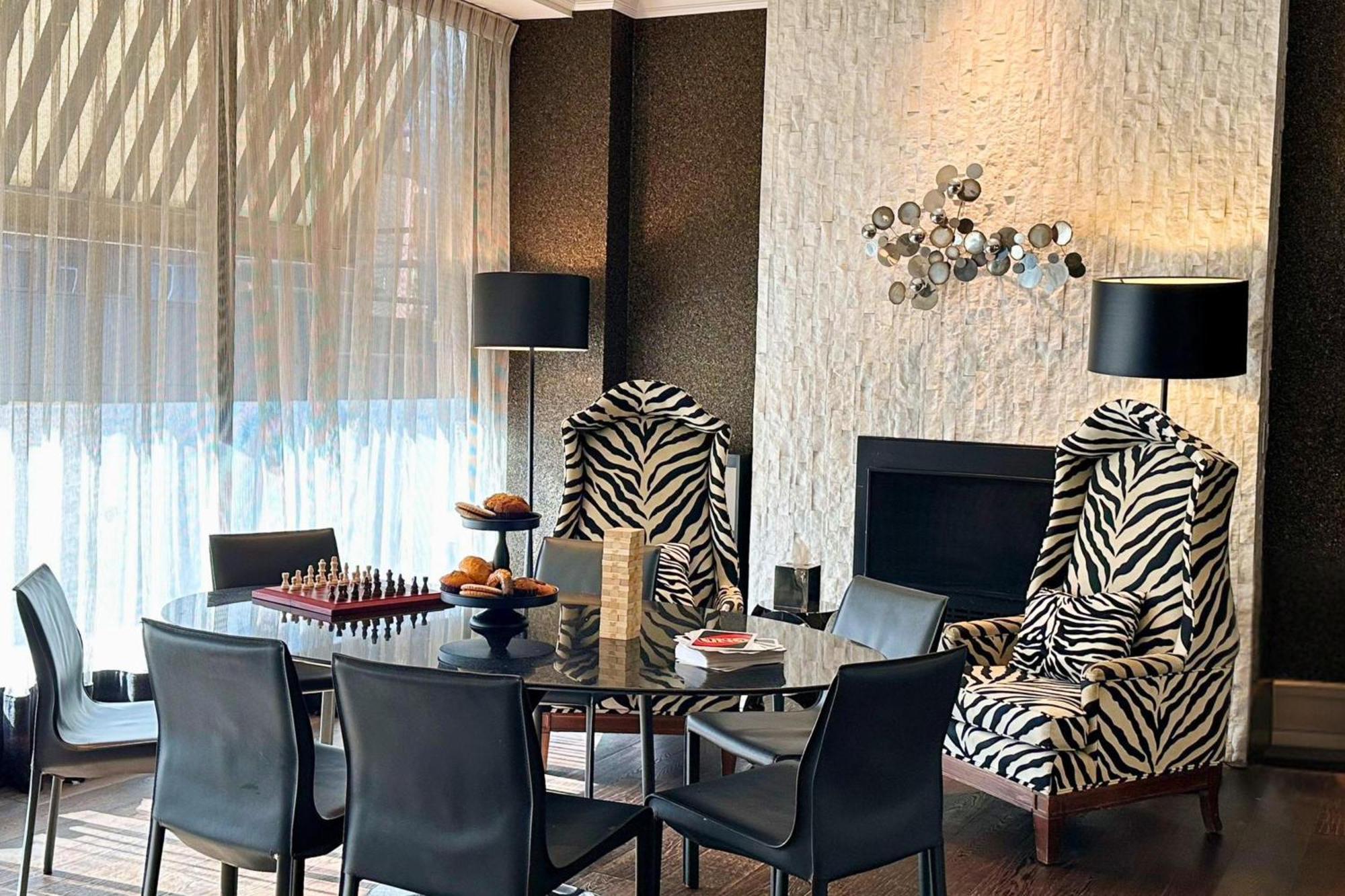 Moderne Hotel นิวยอร์ก ภายนอก รูปภาพ